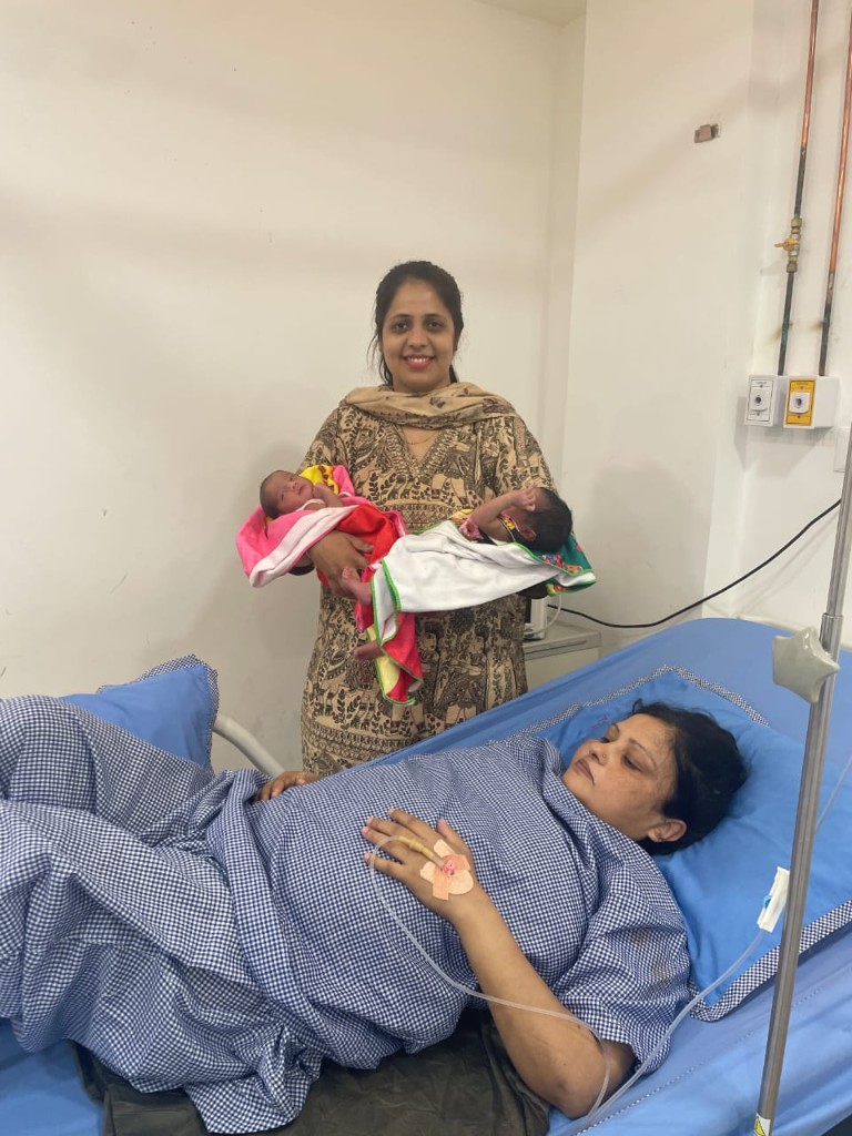 Twin delivery care with Dr Maincy Jain, high-risk pregnancy specialist Gurugram